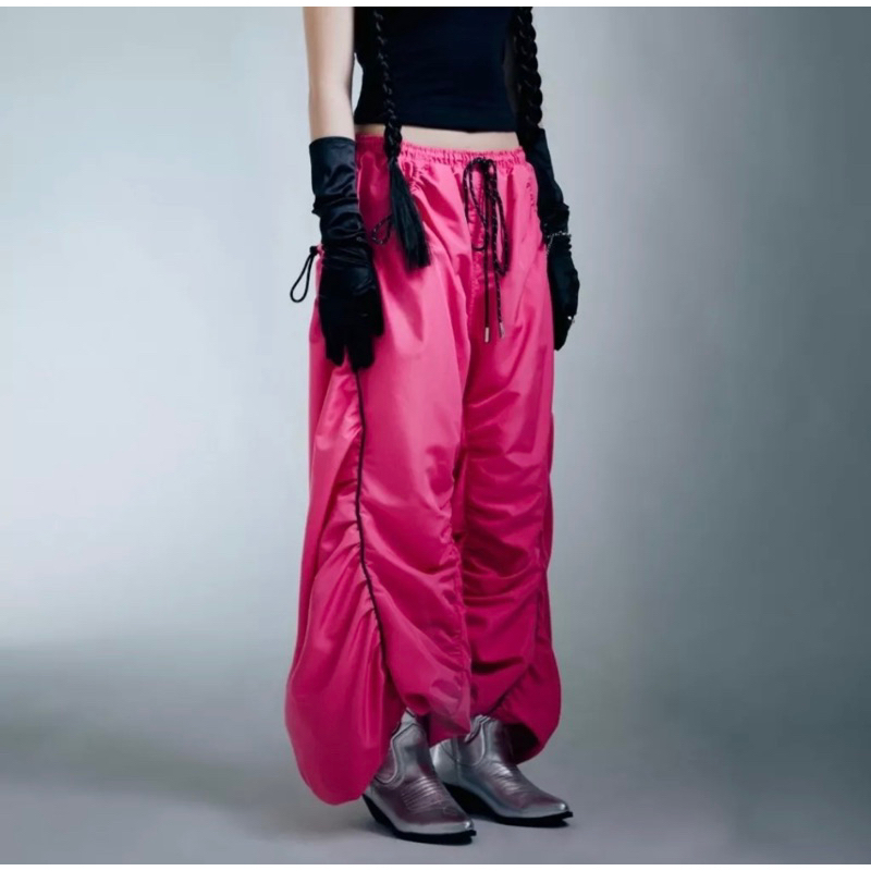 [ส่งต่อ] Merge - Ideal Parachute Pants สีชมพู | Shopee Thailand