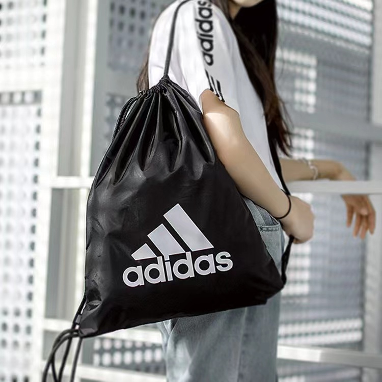 adidasกระเป๋าเป้ผู้ชายและผู้หญิงกระเป๋าหูรูดแบบพกพา-กระเป๋าบาสเก็ตบอล