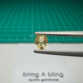 บุษราคัม (yellow sapphire) 0.47 ct (4.89x4.12x2.63)มม พลอยสีเหลืองสวย ใสสะอาด