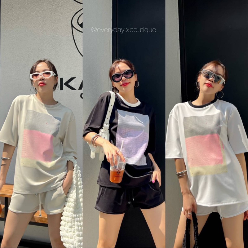 new-in-abstract-set-430ฟรีส่ง-ชุดเซ็ตต้อนรับsummer-เสื้อทรงoversize-สกรีนลายแบบสวยจึ้ง-คู่กางเกงวอมขาสั้น-akkara