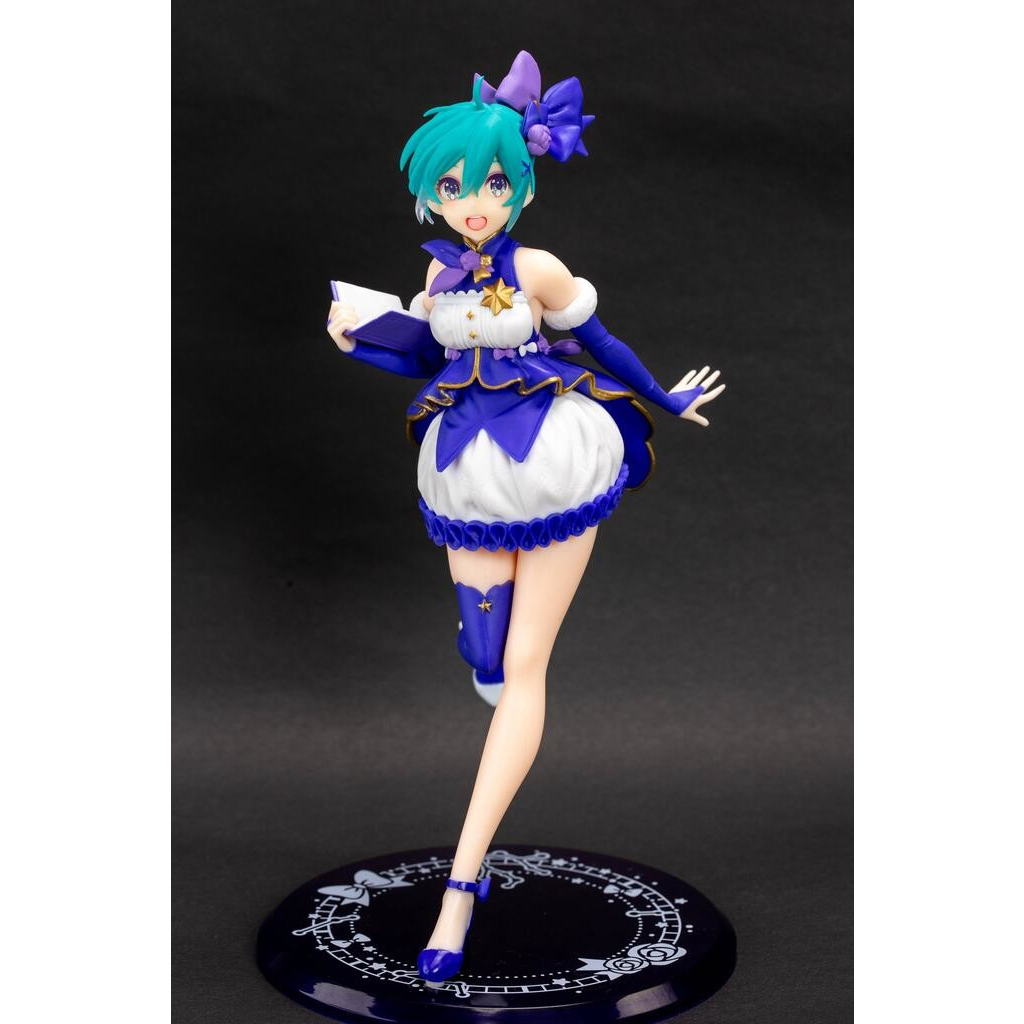 vocaloid-hatsune-miku-figure-3rd-season-winter-ver-taito