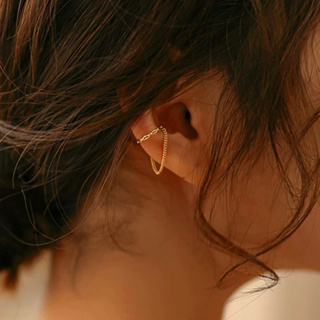 ภาพหน้าปกสินค้าพร้อมส่ง💗ต่างหู ear cuff โซ่ทองแบบเกี่ยวใบหูสไตล์เกาหลี ต่างหูแบบไม่ต้องเจาะหู ที่เกี่ยวข้อง