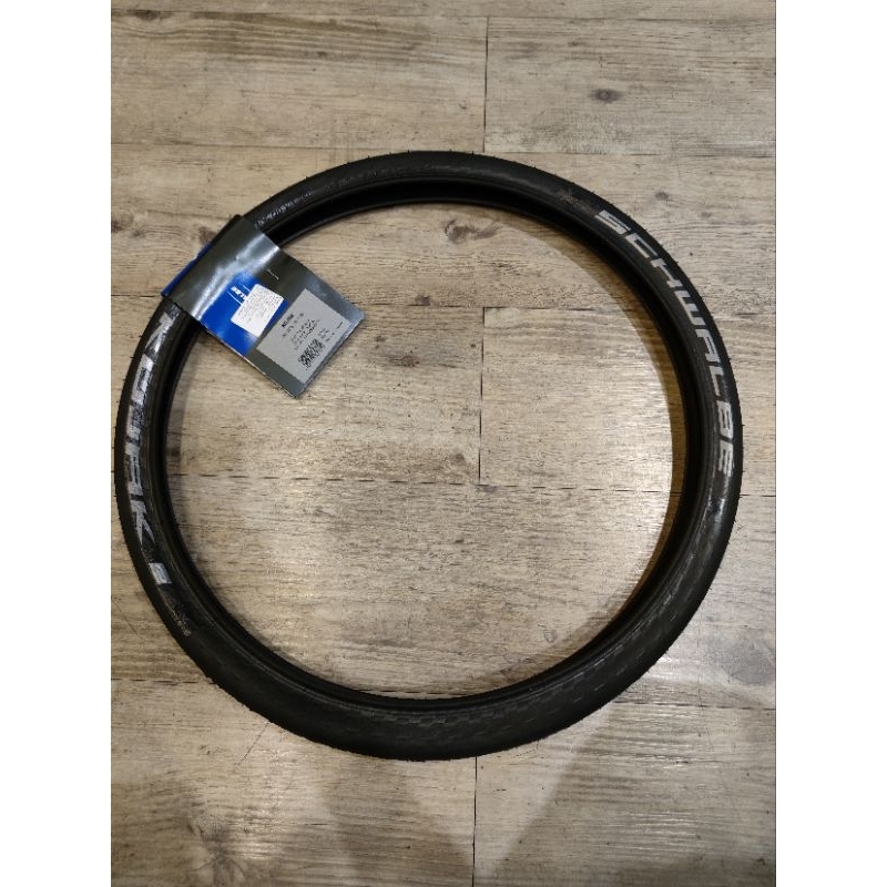 Pneu Schwalbe Kojak HS385 Pliable 26x1.35 – LiteSkin, Noir, Pour Vélo Ville