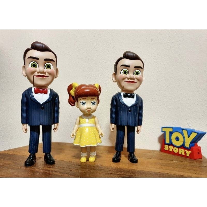 gabby-and-benson-toy-story-4-herocross