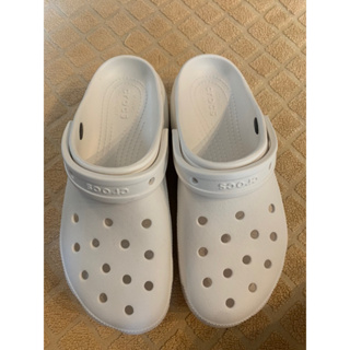 รองเท้าลำลองcrocs มือ2