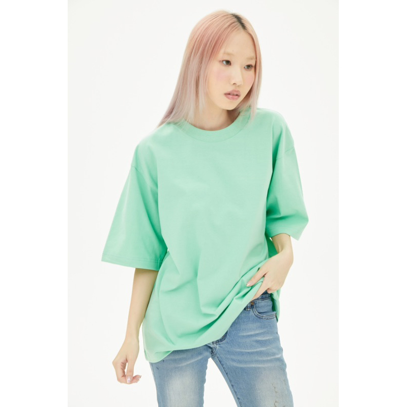 ov18-light-green-เสื้อยืดสีเขียวอ่อน-cotton20-oversize