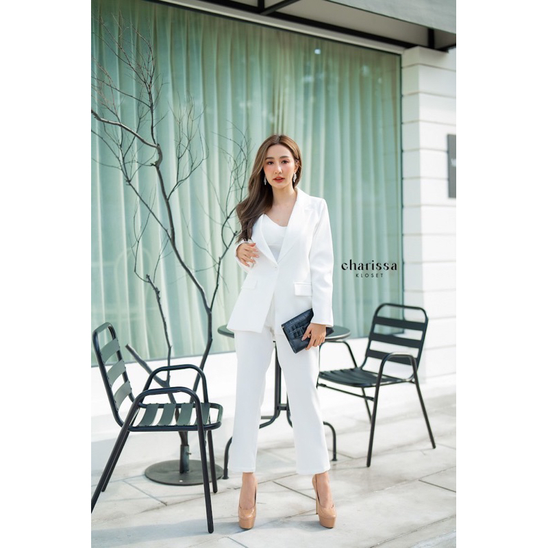 charissa-varinda-สูทสีขาว-สูทสีเขียวแก่-สูทสีเทา-สูทสีครีม-สูทสีดำ-สูทสีกรม-สูทสีเขียว-สูทสีขาวพรีเวดดิ้ง