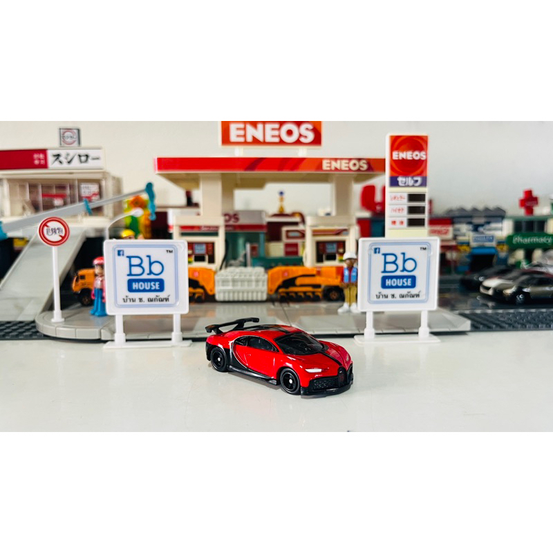 set-box-model-tomica-premium-50th-anniversary-bugatti-chiron-pur-sport-red-limited-edition-acrylic-collectin-box