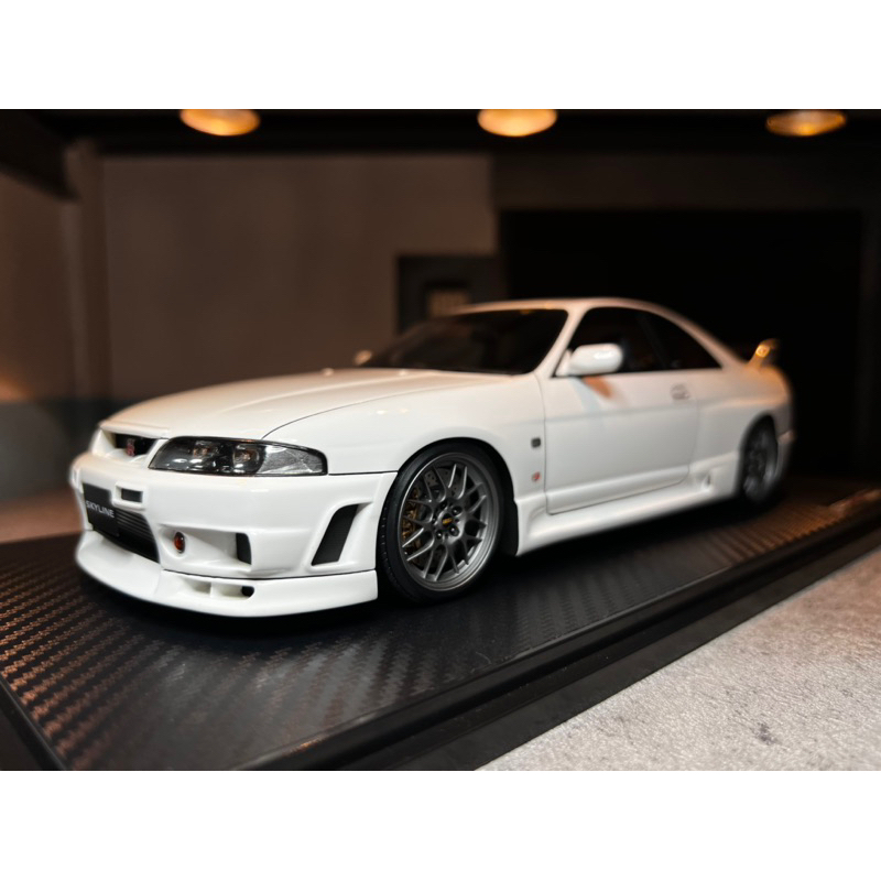 Ignition Model 1/18 IG2684 Nissan Skyline GT-R (BCNR33) 1999 Bianco - Resina, Edizione Limitata