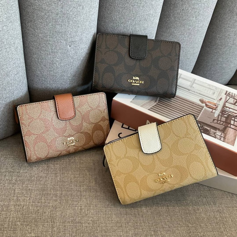 coach-medium-corner-zip-wallet-กระเป๋าสตางค์ใบกลาง