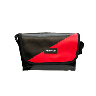 โปรโมชั่น : กระเป๋าสะพายข้างผ้าใบแนววินเทจ ใบใหญ่ป้ายยางแท้ รูปถ่ายจากสินค้าจริงNo.040