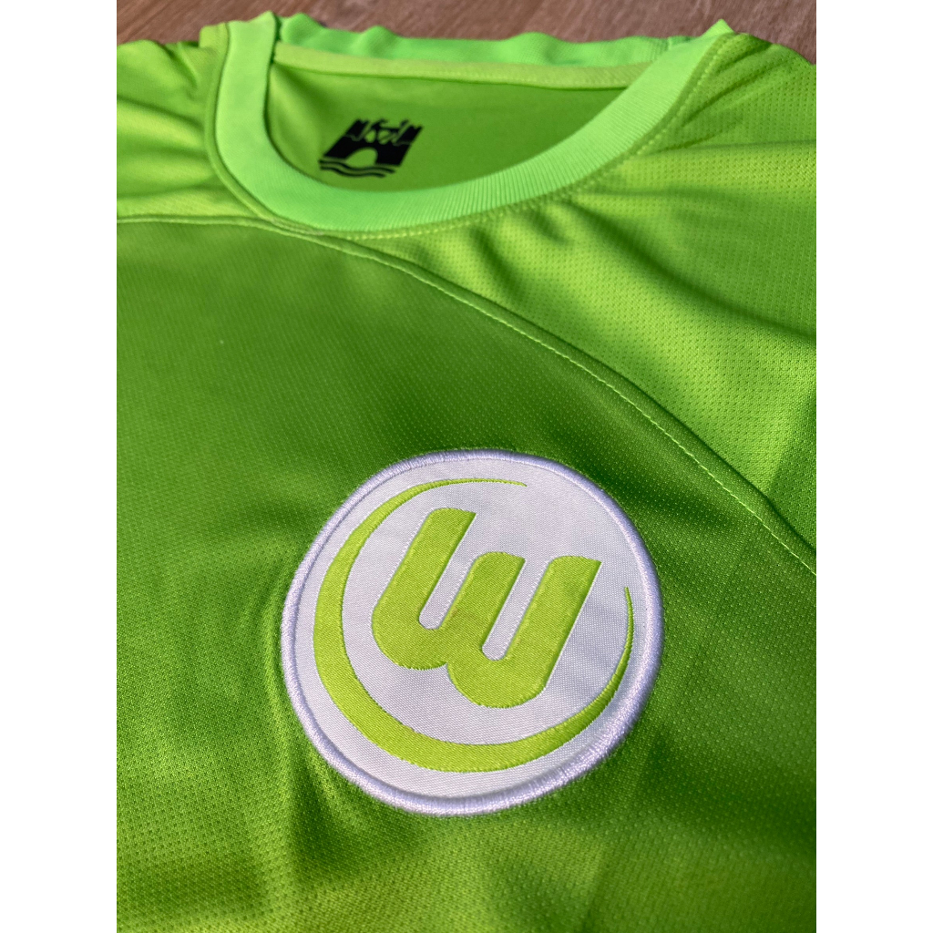 เสื้อทีมโวล์ฟสบวร์ก-เหย้า-เขียวขาว-23-24-ตัวใหม่