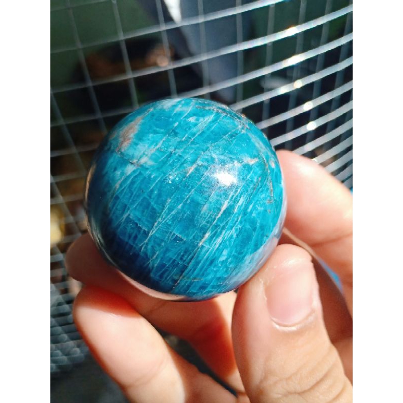 kd22-อพาไทต์-apatite-ทรงกลม-หินสีฟ้า-ขนาด-4-cm-หินสะสม-ทรงกลม