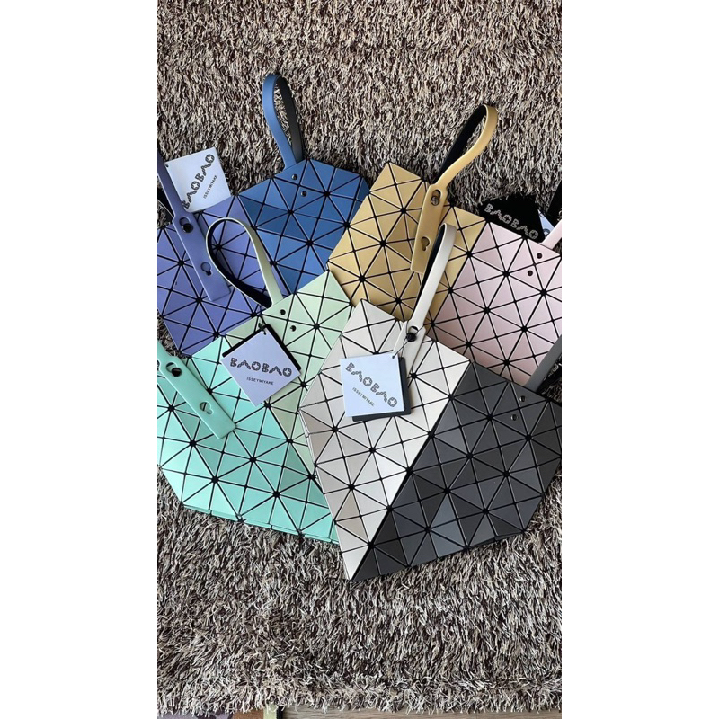 bao-bao-issey-miyake-lucent-double-color-6x6