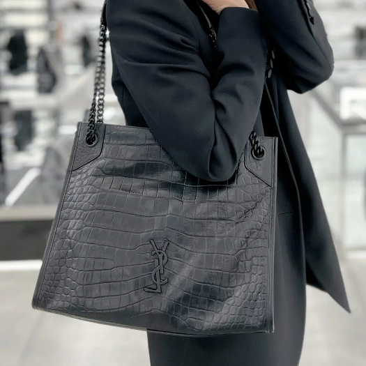 Niki medium shopping bag in crinkled vintage leather sale
