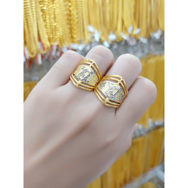 แหวนทองสองสีคละแบบ-แหวนผู้หญิง
