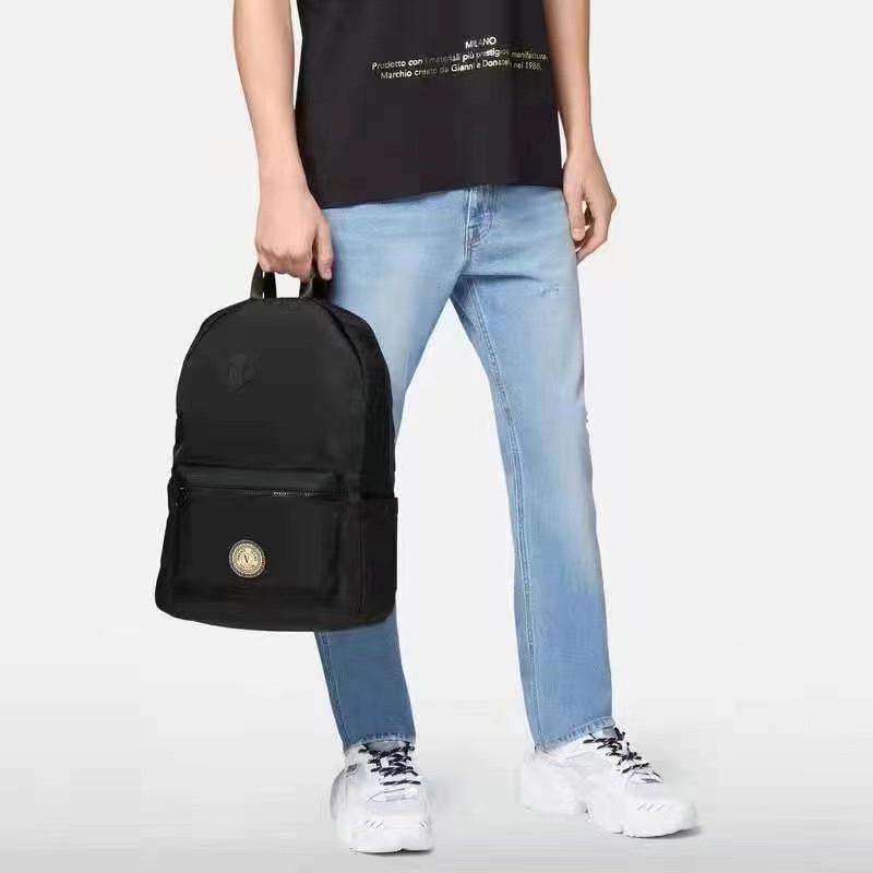 versace-jeans-couture-backpack-กระเป๋าเป้สะพายหลัง-unisex-ใช้ได้ทั้ง-ช-ญ