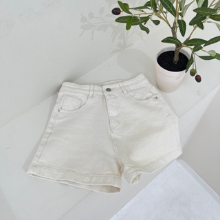 Heart jeans shorts (cream) 💕