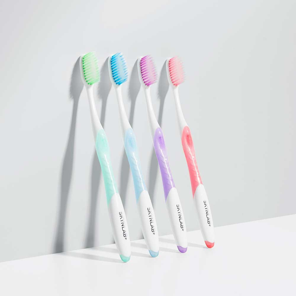 แปรงสีฟัน-สกินแล็บ-พรีเมี่ยม-สลิม-ซอฟท์-skynlab-premium-slim-soft-toothbrush-pack-4ชิ้น-คละสี