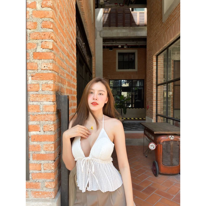 เสื้อคล้องคอ-สายเดี่ยว-โบว์หน้า-ชายระบาย-ได้ลุคลูกคุณ-ละมุน-สู้ร้อนไปเลยย