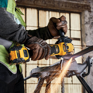 DEWALT เครื่องเจียร์ไร้สาย 5 นิ้ว DCG416VSN ปรับรอบ/สวิตซ์บีบ (ตัวเปล่า) รับประกันศูนย์ 3 ปี