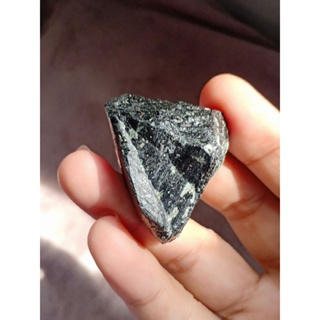 Black Tourmaline | ทัวร์มาลีนสีดำ #หินดิบ สีดำ หินธรรมชาติ น้ำหนัก 28 กรัม หินสะสม