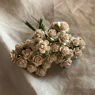ดอกไม้กระดาษสาดอกไม้ขนาดเล็กสีขาวครีม 30 ชิ้น ดอกไม้ประดิษฐ์สำหรับงานฝีมือและตกแต่ง พร้อมส่ง F18