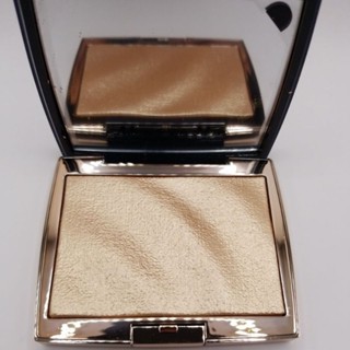 Anastasia  Amrezy highlighter nobox