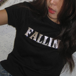 เสื้อ fallin glitter baby tee | สี black w/sliver