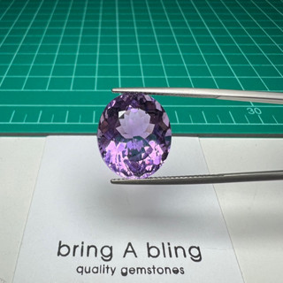 อเมทิสต์ Amethyst จากบราซิล (17.5x14.3x10)mm น้ำหนัก 13.70 ct  พลอยธรรมชาติ ไม่ปรุงแต่ง สีเข้มสวย เหลี่ยมดี ไร้ตำหนิ