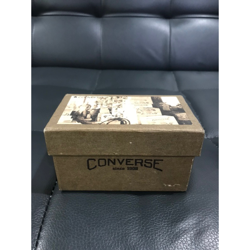 พวงกุญแจรองเท้างานเก่า-converse