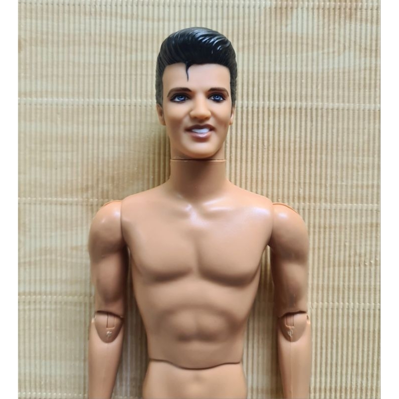 elvis-presley-barbie-nude-doll-ขายตุ๊กตาเอลวิส-เพรสลี่-ของค่ายแมลเทล-บอดี้ข้อต่อแขนแน่น-แต่สะโพกหลวมเล็กน้อย-ข้อเข้าแน่น