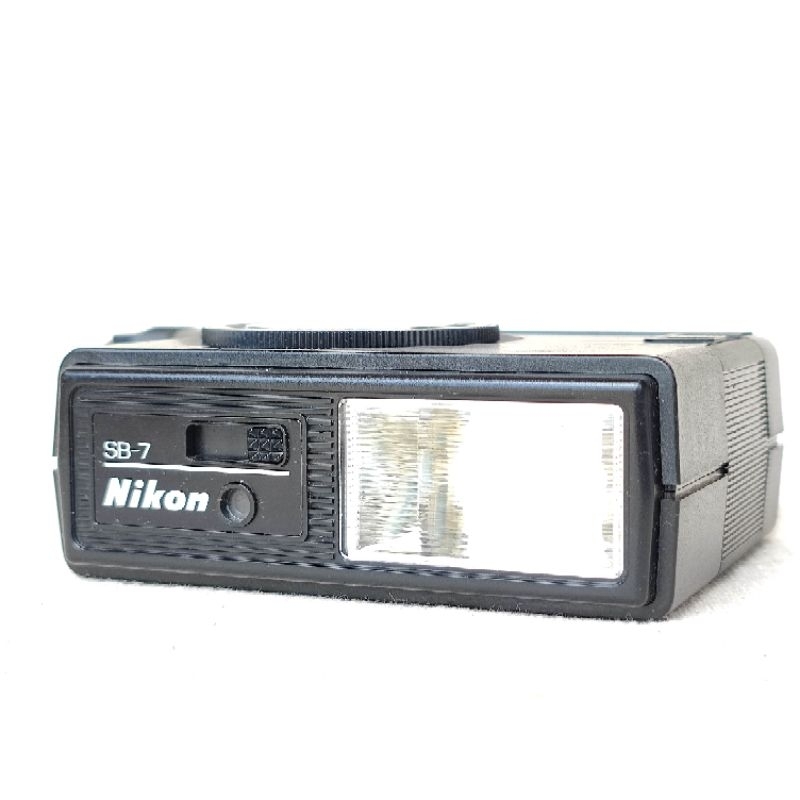 Flash Nikon SB-7 Testato - Quasi MINT Con Custodia Per Fotocamera F2 FTN (Usato)