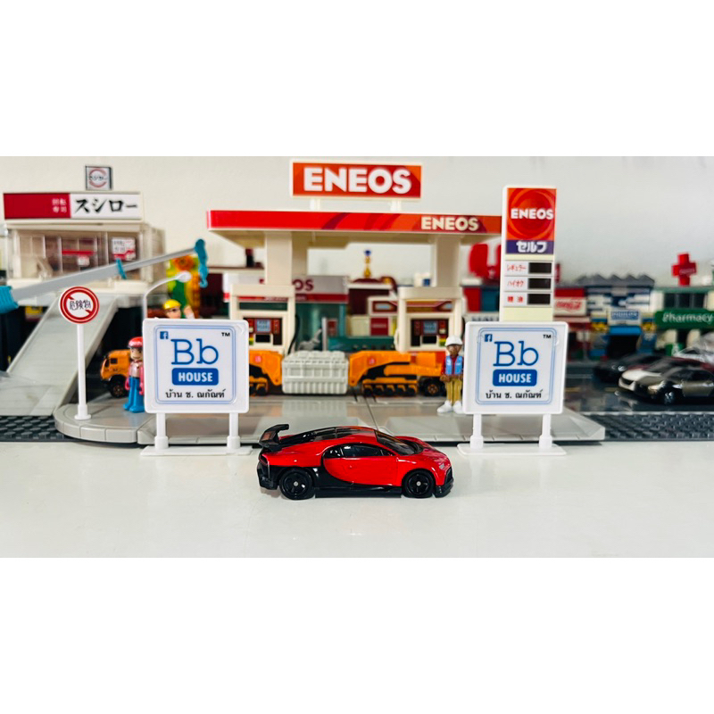 set-box-model-tomica-premium-50th-anniversary-bugatti-chiron-pur-sport-red-limited-edition-acrylic-collectin-box