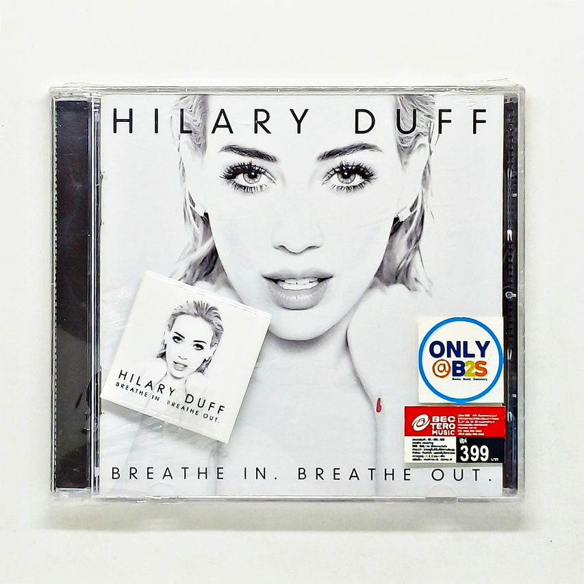 cd-เพลง-hilary-duff-breathe-in-breathe-out-cd-album-badge-เข็มกลัด