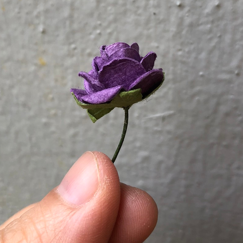 ดอกไม้กระดาษสาดอกไม้กุหลาบขนาดเล็กสีม่วงเข้ม-64-ชิ้น-ดอกไม้ประดิษฐ์สำหรับงานฝีมือและตกแต่ง-พร้อมส่ง-f246