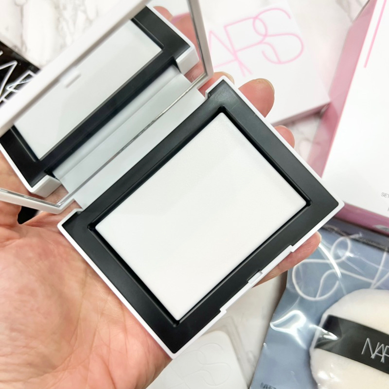 แป้งนางฟ้า-สินค้าเคาเตอร์แท้-nars-light-reflecting-pressed-setting-powder-crystal