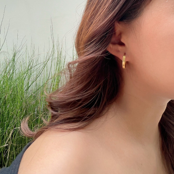 18k-gold-plated-ต่างหูห่วง-ต่างหูห่วงใหญ่-ต่างหูน่ารัก-ต่างหูสแตนเลส-chunky-hoop-earrings-minimal-earrings