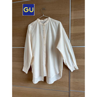 GU x cotton shirt x M คอจีน สีขาวครีม เนื้อผ้าใหม่มาก ❌ตำหนิ คราบเปื้อน แขนเสื้อขวา อก 50 ยาว 28 ทรง oversize ใส่โคร่งๆ