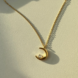 Adoreofficial.bkk | Diamond Moon gold necklace