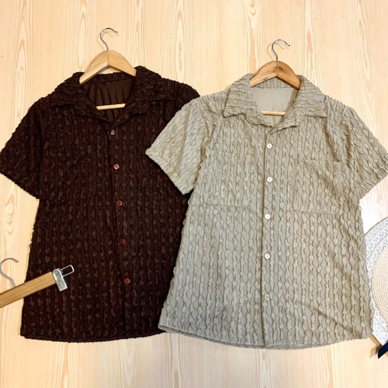 สอบถามก่อนชำระเงิน-เสื้อเชิ้ตคอปกแขนสั้นติดกระดุมหน้าเนื้อผ้าสาหร่ายนิ่มใส่สบายทรงสวยน่ารักมาก