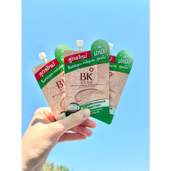 bk-acne-bb-สูตรใหม่-บีบีสิว-คุมมันx2-ปกปิดx2-บางเบา-ไม่อุดตันผิว-ยกกล่อง-6-ซอง