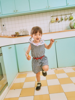 BABA BAKES 02 (Ruffle Collar Playsuit) จั๊มสูท เสื้อผ้าแฟชั่นสำหรับเด็ก Premium Silk Satin