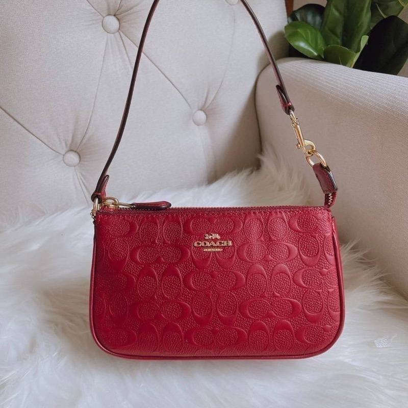 กระเป๋า COACH NOLITA 19 IN SIGNATURE LEATHER GOLD/CHERRY Shopee Thailand