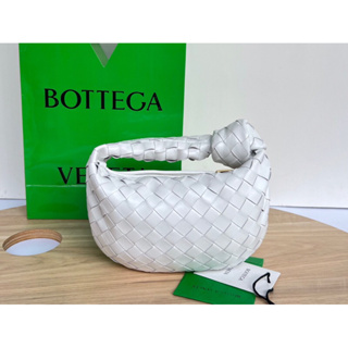 พรี ราคา9400 Bottega Veneta 651876 Mini Jodie handbag กระเป๋าแฟชั่นหนัง กระเป๋าแฟชั่น