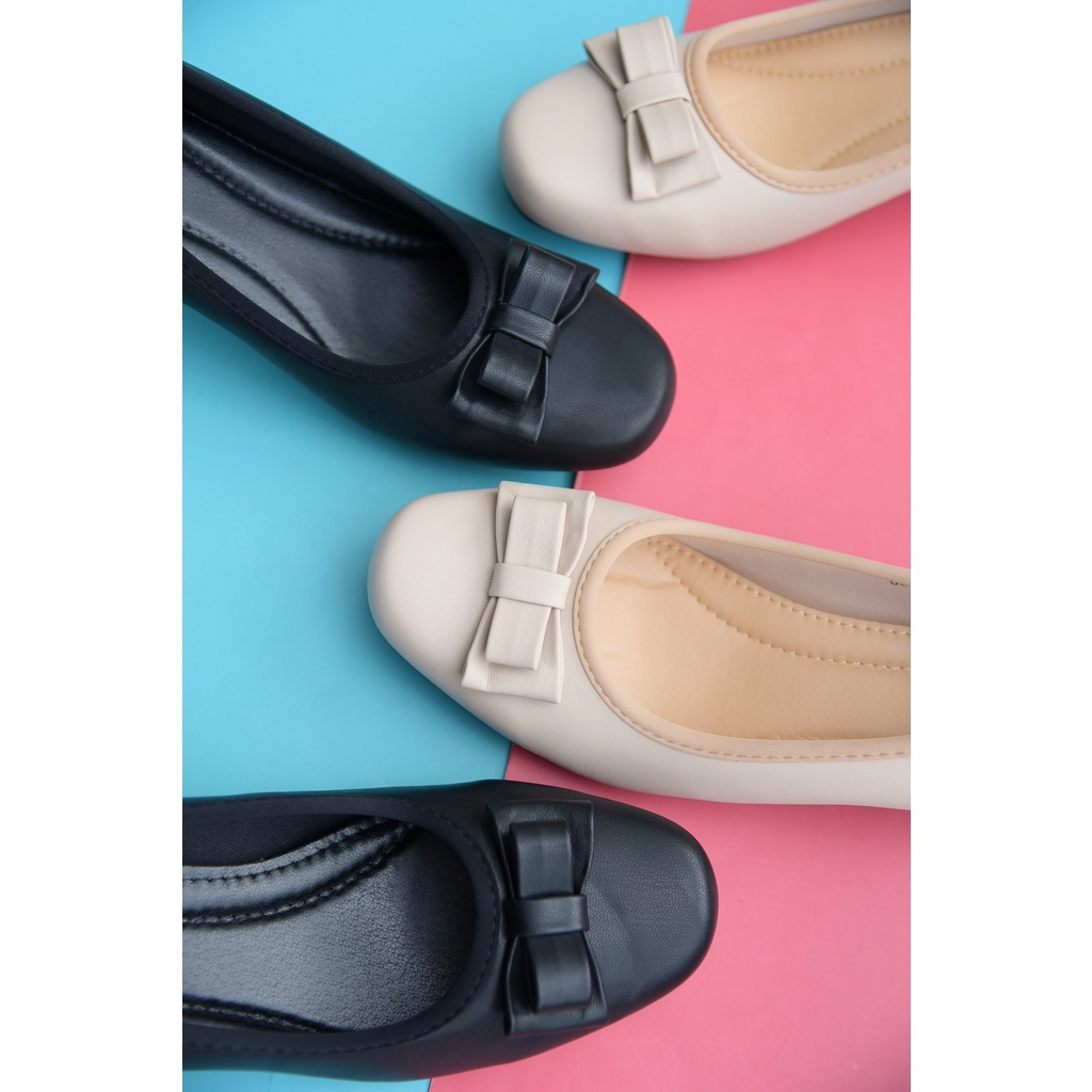 ภาพสินค้ารองเท้าเเฟชั่นผู้หญิงเเบบคัชชูส้นสูงปานกลาง No. 688-58 NE&NA Collection Shoes จากร้าน nena_official_store บน Shopee ภาพที่ 6