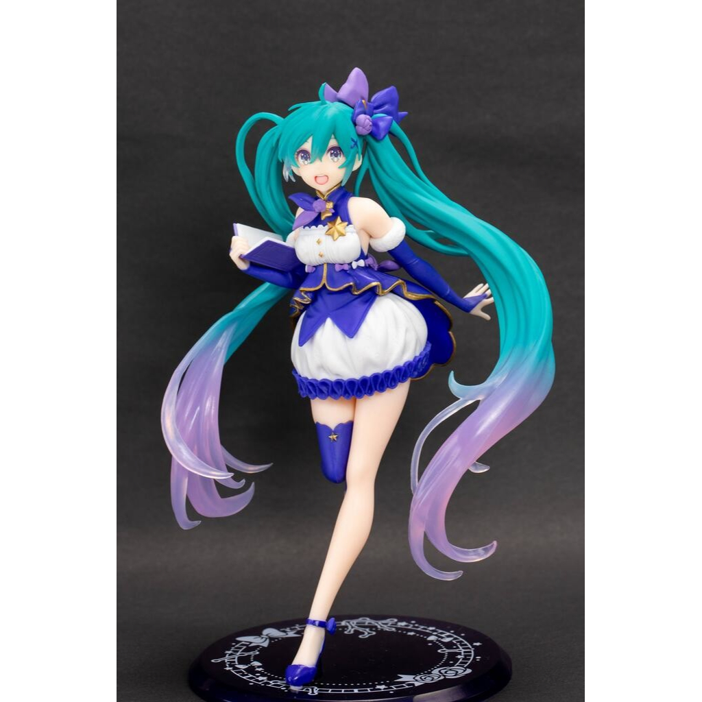 vocaloid-hatsune-miku-figure-3rd-season-winter-ver-taito