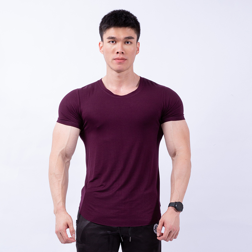 ภาพหน้าปกสินค้าเสื้อยืดทรงยาวชายโค้งรุ่น FW2020 จากร้าน bigmusculo บน Shopee