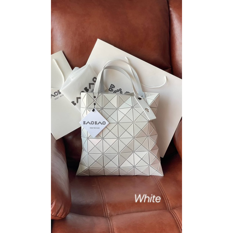 bao-bao-issey-miyake-lucent-6x6