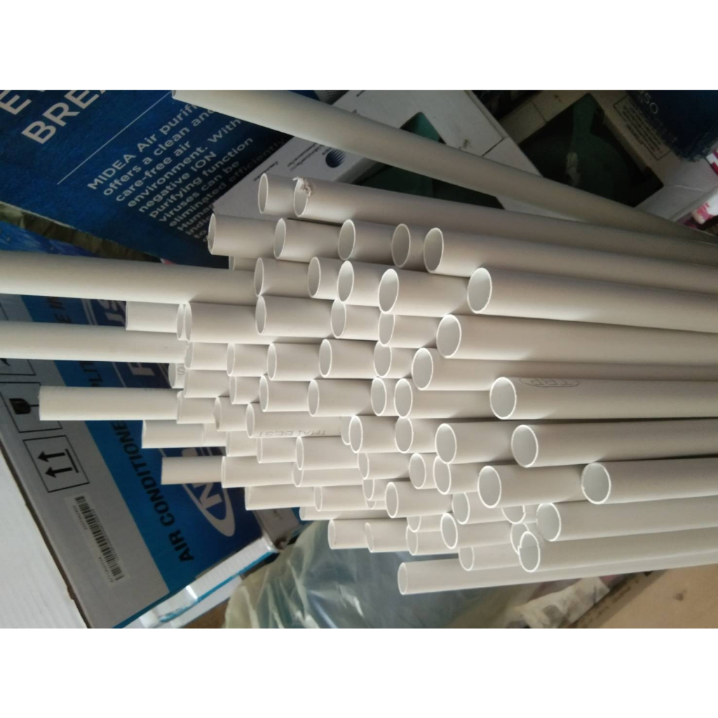 ท่อ-pvc-3-8-1-2-สีเทา-และ-สีขาว-ราคาถูก-ยี่ห้อสยามแอร์คอนดิชั่น-2เมตร-เส้น-ตัดแบ่งครึ่งส่ง